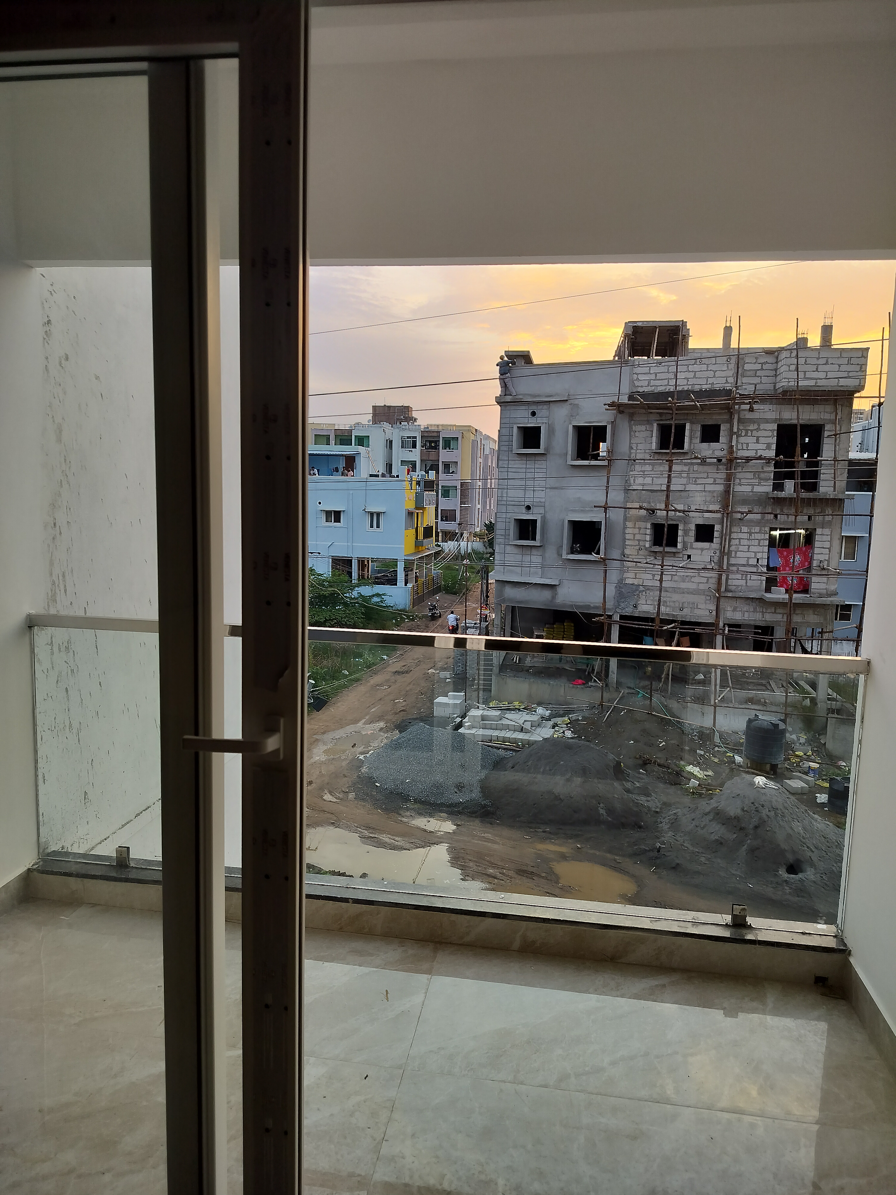 1 bhk ready to occupy in perumbakkam 